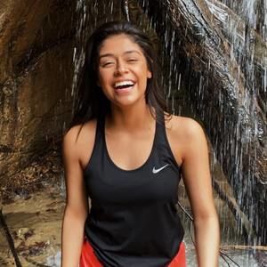 Meet your Posher, Fatima